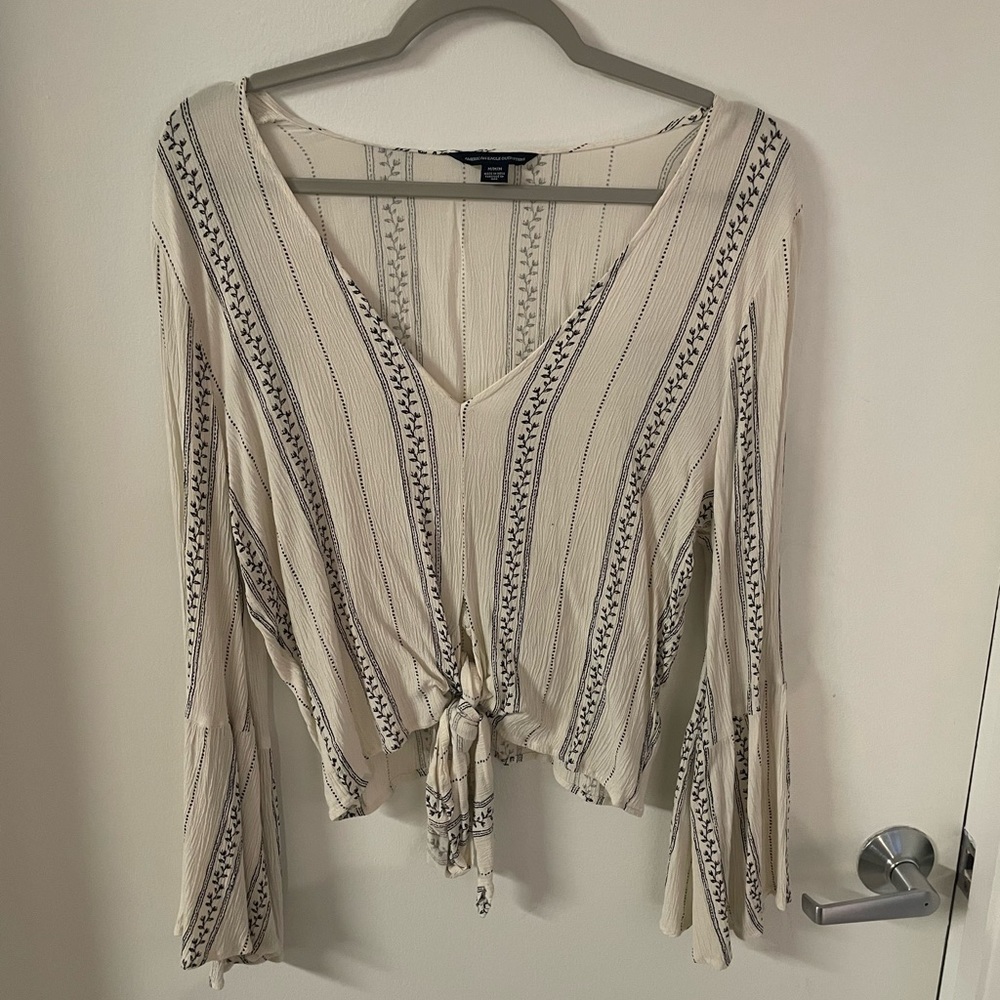 American Eagle flow crop top